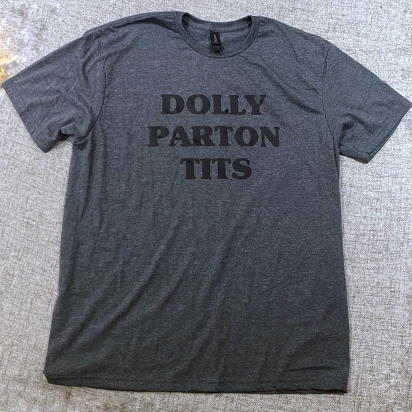 Dolly Parton T!ts t-shirt (men’s/unisex sizes) NWOT - Picture 2 of 6